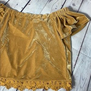 Crushed velvet crop | Charlotte Russe